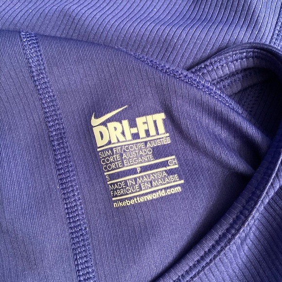 Nike dry fit racer tank - Picture 3 of 3
